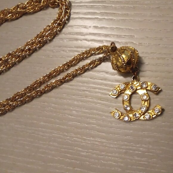 🚨SOLD🚨🩷✨Chanel Vintage Necklace Interlocking Strass/Crystal Necklace - Picture 8 of 16